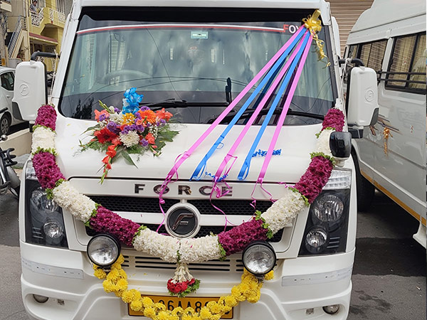 tempo traveller rent in mysore